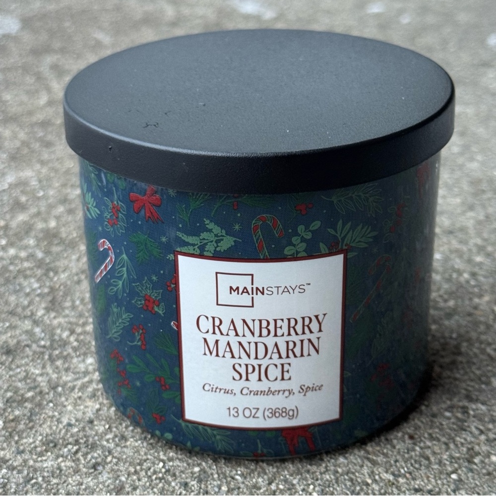 NEW Mainstays 3-Wick Cranberry Mandarin Spice Scented Holiday Candle
